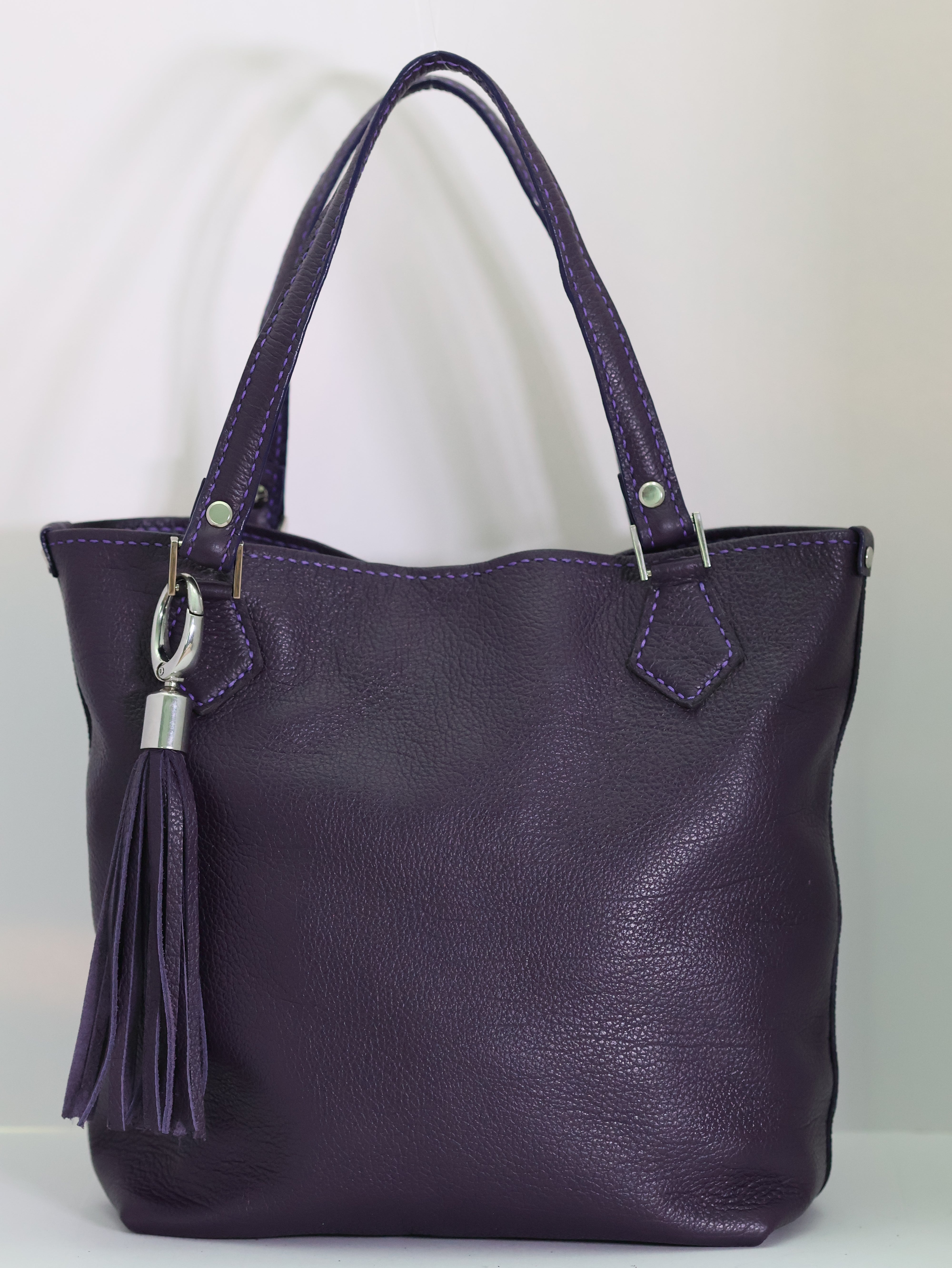 Find Your Perfect Color for a Glamorous Look – Tote Bag