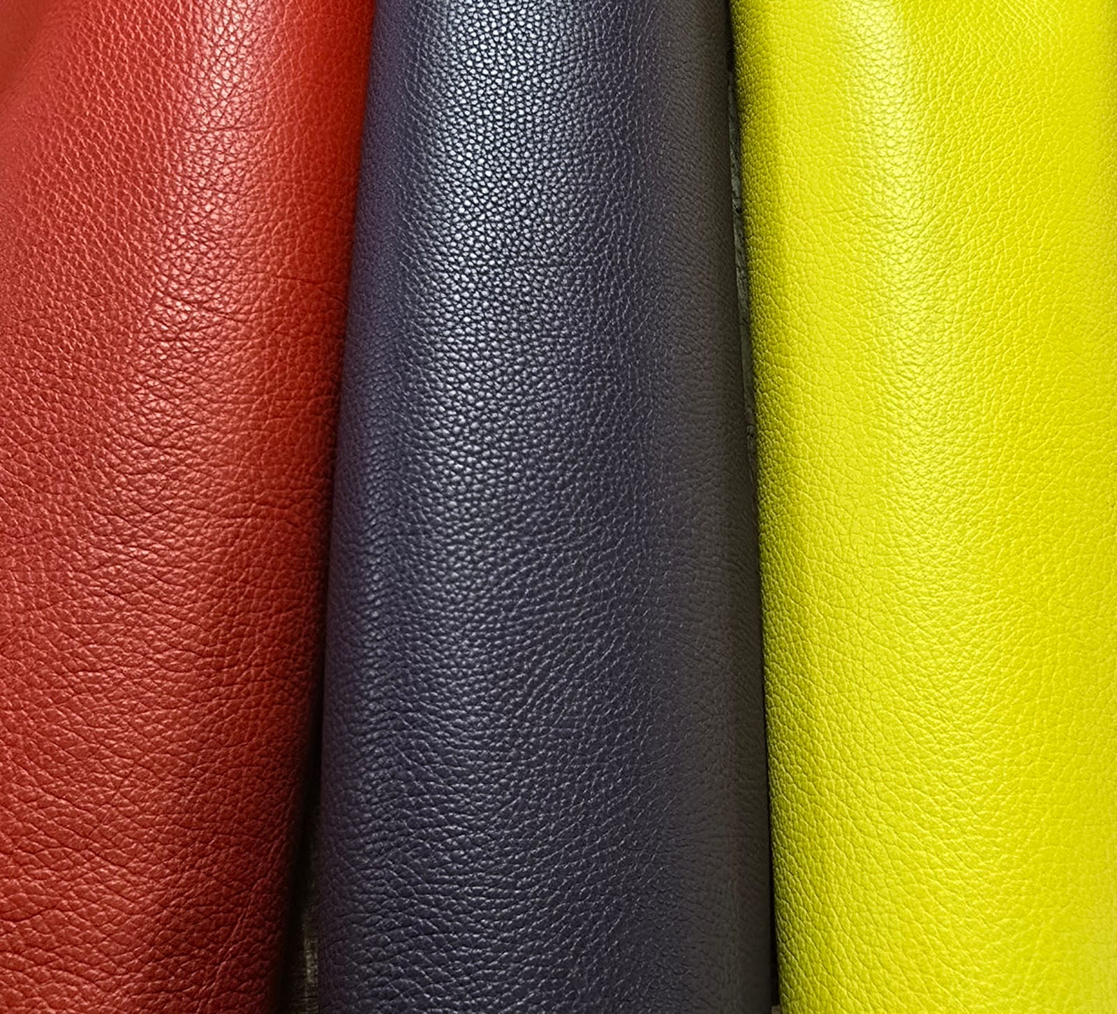 Find Your Perfect Color for a Glamorous Look – Tote Bag