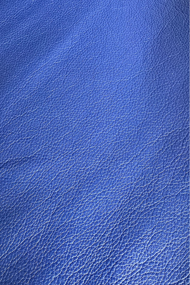 Find Your Perfect Color for a Glamorous Look – Tote Bag