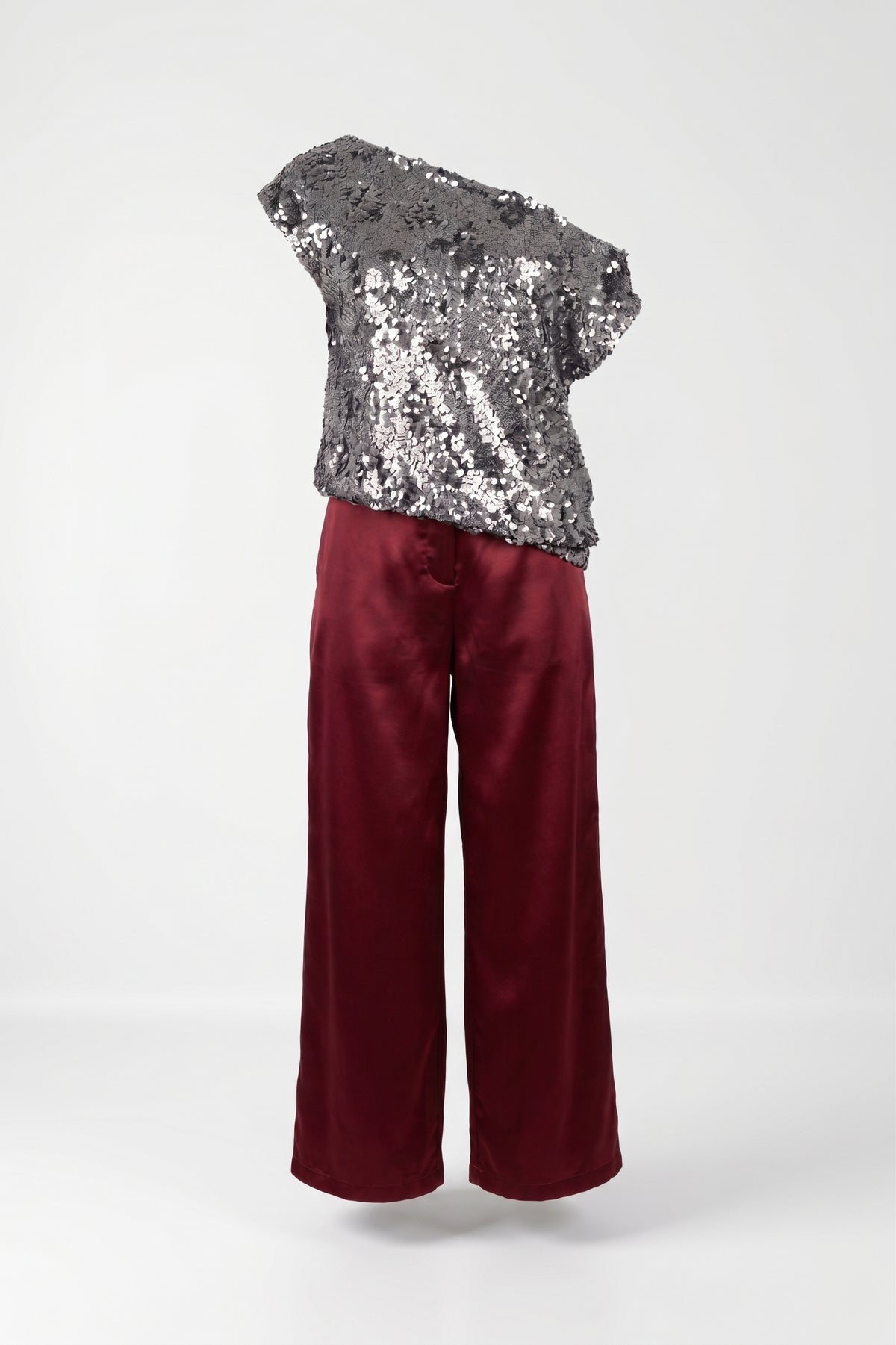 THE ZEPHYR OVERSIZED ENVELOPE COMPLETE LOOK